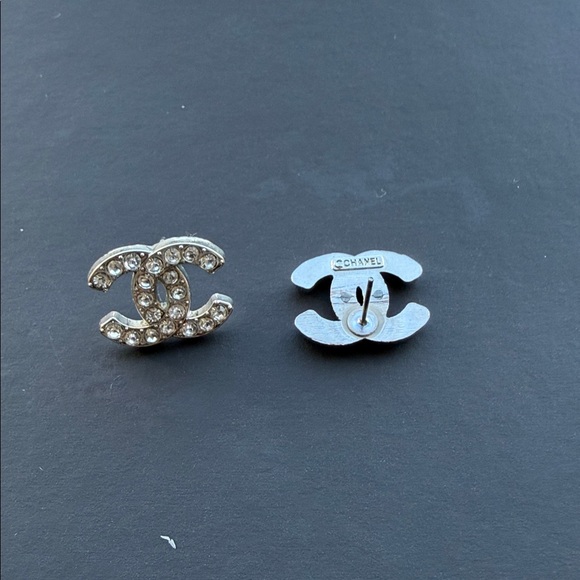 3 pair !! Beautiful buttons handmade into earringsc - Picture 5 of 5